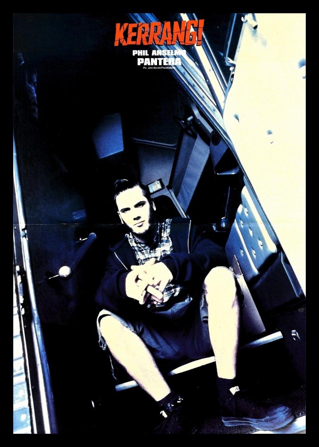 Màu Sắc Tạp Chí PHIL ANSELMO P - đánh giá và giá Lighting And Decor Magazine